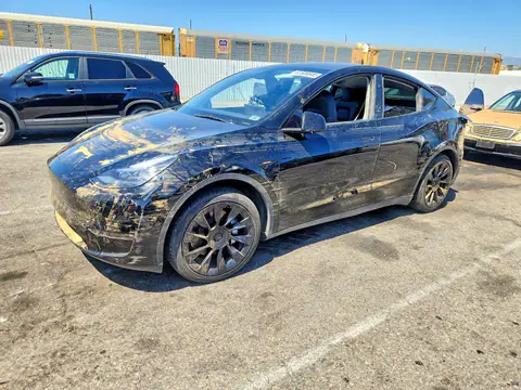 7SAYGAEE7RF983401 — 2024 Tesla Model Y, Подтопление (Water/Flood), фото до ремонта