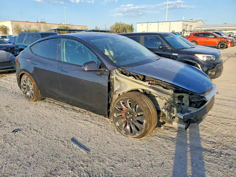 2024 Tesla Model Y VIN 7SAYGDEF6RF177530 фото 4