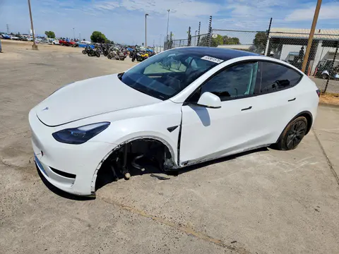 7SAYGDED7RF154403 — 2024 Tesla Model Y, Боковая часть (Side), фото до ремонта