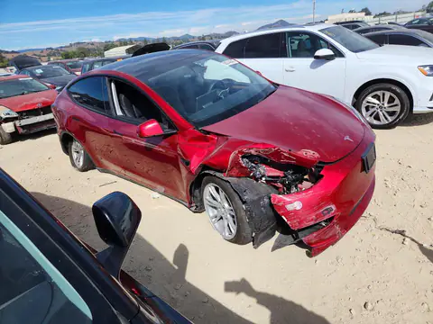 7SAYGDEE3RF003101 — 2024 Tesla Model Y, фото 4 с аукциона Copart 13.10.2026, Передняя часть
