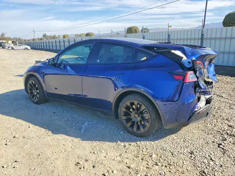 2024 Tesla Model Y VIN 7SAYGDEE5RF004377 фото 2