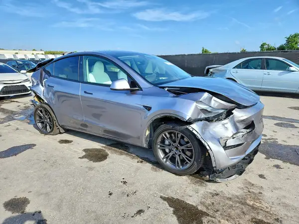 7SAYGDED1RA313347 — 2024 Tesla Model Y, фото 4 с аукциона Copart, Задняя часть