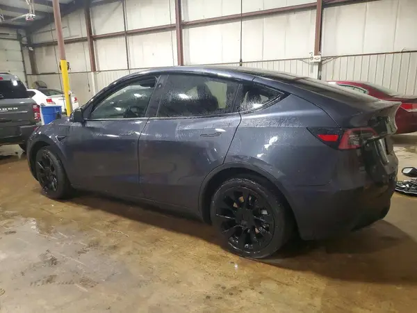 7SAYGDEE5RA278479 — 2024 Tesla Model Y, фото 2 с аукциона Copart 13.10.2026, Боковая часть