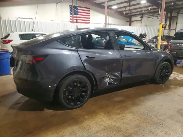 7SAYGDEE5RA278479 — 2024 Tesla Model Y, фото 3 с аукциона Copart 13.10.2026, Боковая часть