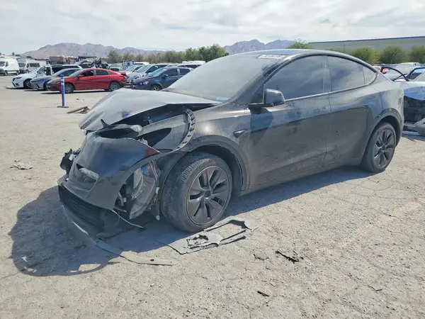 7SAYGDEE1RA244233 — 2024 Tesla Model Y, Передняя часть (Front End), фото до ремонта