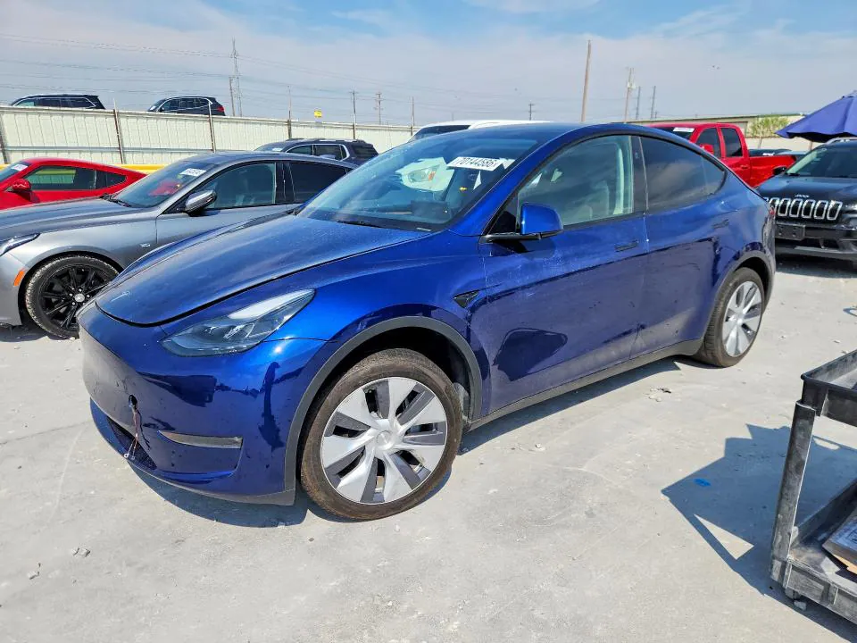 2024 TESLA MODEL Y VIN 7SAYGDEE5RA269085 фото 1