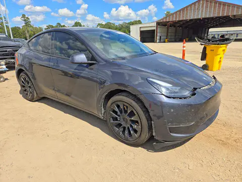 2024 TESLA MODEL Y VIN 7SAYGDEE3RA224579 фото 4