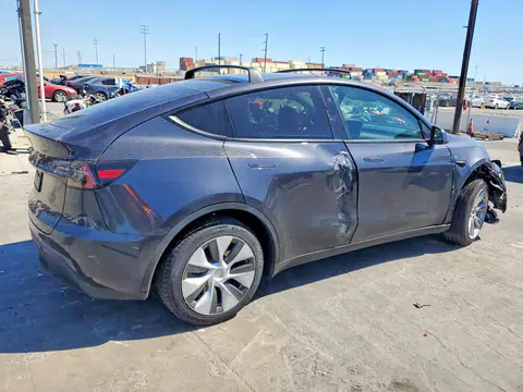 7SAYGDED4RF095620 — 2024 Tesla Model Y, фото 3 с аукциона Copart 14.10.2026, Передняя часть