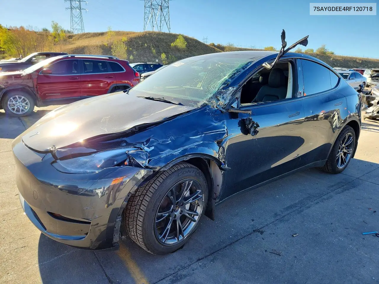 2024 Tesla Model Y VIN 7SAYGDEE4RF120718 фото 1