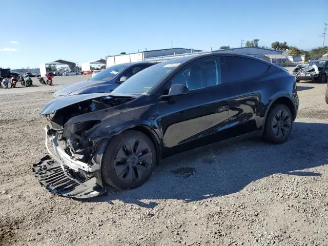 7SAYGAEE4RF211941 — 2024 Tesla Model Y, Передняя часть (Front End), фото до ремонта