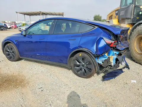 2025 Tesla Model Y VIN 7SAYGAEE5SF217561 фото 2