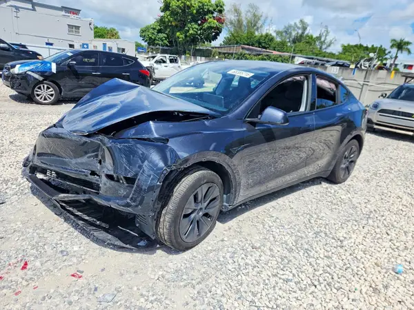 7SAYGDED6SF268043 — 2025 Tesla Model Y, Передняя часть (Front End), фото до ремонта