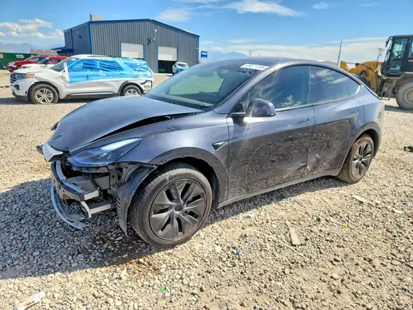7SAYGDEE3SF294754 — 2025 Tesla Model Y, Передняя часть (Front End), фото до ремонта