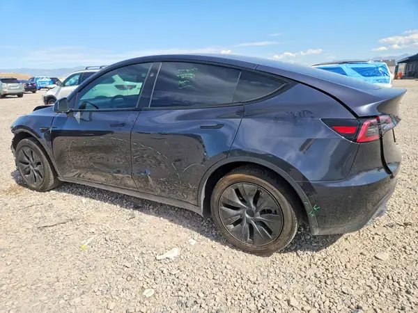 7SAYGDEE3SF294754 — 2025 Tesla Model Y, фото 2 с аукциона Copart 13.10.2026, Передняя часть
