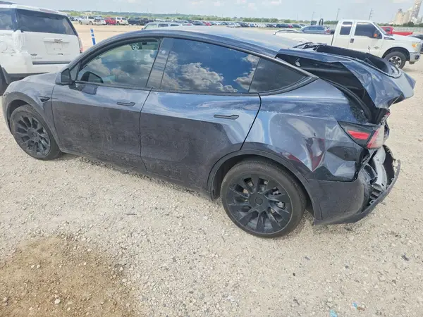 7SAYGDEE7SA370165 — 2025 Tesla Model Y, фото 2 с аукциона Copart, Задняя часть