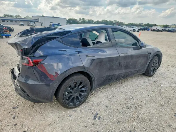 7SAYGDEE7SA370165 — 2025 Tesla Model Y, фото 3 с аукциона Copart, Задняя часть