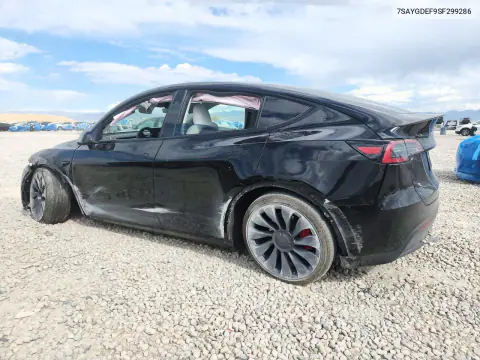 2025 Tesla Model Y VIN 7SAYGDEF9SF299286 фото 2