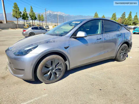 7SAYGDED9SF320183 — 2025 Tesla Model Y, Задняя часть, фото до ремонта