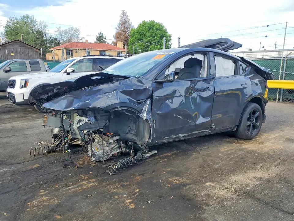 2026 Tesla Model Y VIN 7SAYGDEE3TA623354 фото 1