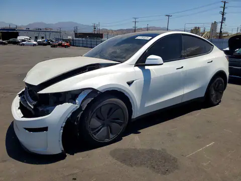 7SAYGDEE0TF373154 — 2026 Tesla Model Y, Передняя часть (Front End), фото до ремонта