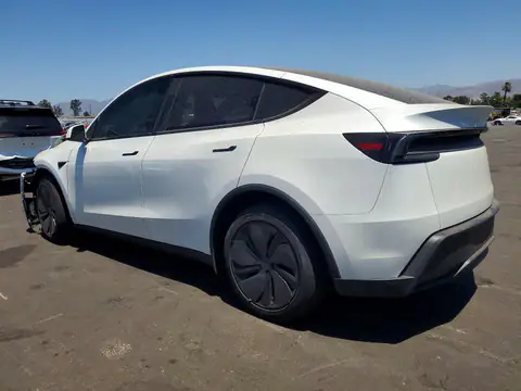 7SAYGDEE0TF373154 — 2026 Tesla Model Y, фото 2 с аукциона Copart 30.09.2026, Передняя часть