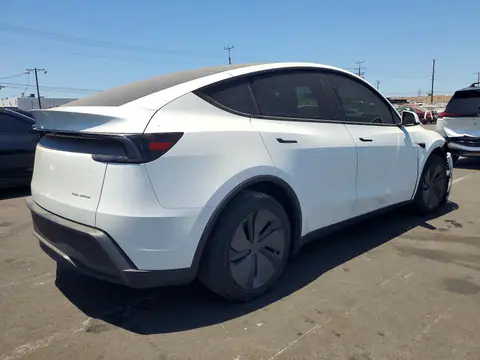 7SAYGDEE0TF373154 — 2026 Tesla Model Y, фото 3 с аукциона Copart 30.09.2026, Передняя часть
