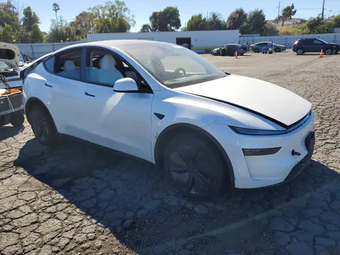 2026 Tesla Model Y VIN 7SAYGDED0TF538465 фото 4