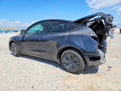 2026 Tesla Model Y VIN 7SAYGDEE0TF440707 фото 2