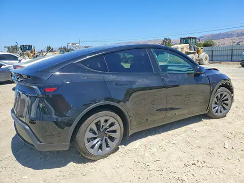 7SAYGDED4TF618724 — 2026 Tesla Model Y, фото 3 с аукциона Copart 13.10.2026, Передняя часть