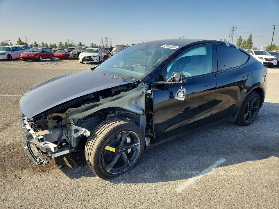 2026 Tesla Model Y VIN 7SAYGDEE0TF575296 фото 1