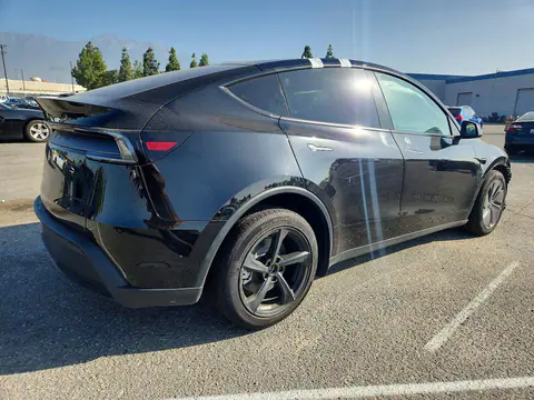 2026 Tesla Model Y VIN 7SAYGDEE0TF575296 фото 3