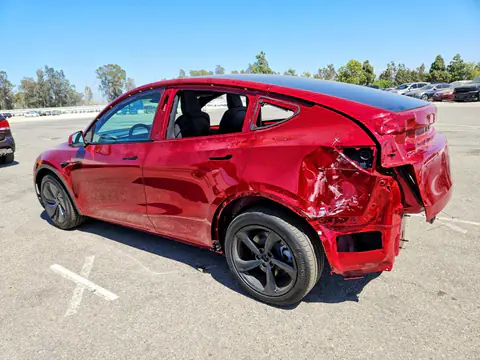 2026 Tesla Model Y VIN 7SAYGDEE5TF620880 фото 2