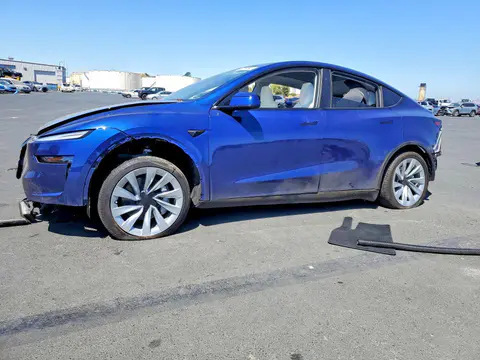 7SAYGDED8TF420244 — 2026 Tesla Model Y, Передняя часть (Front End), фото до ремонта