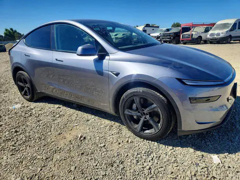 2026 Tesla Model Y VIN 7SAYGDED2TF550780 фото 4