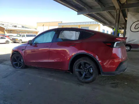 2026 Tesla Model Y VIN 7SAYGDED6TF377538 фото 2
