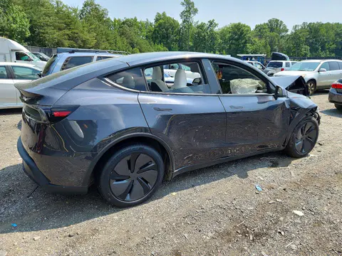 2026 TESLA MODEL Y VIN 7SAYGDEE9TA491765 фото 3