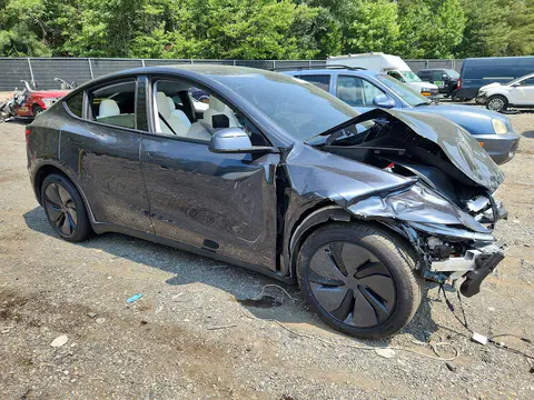 2026 TESLA MODEL Y VIN 7SAYGDEE9TA491765 фото 4