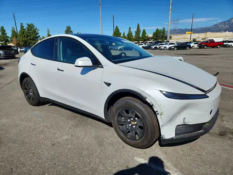 2026 Tesla Model Y VIN 7SAYGDED1TA604387 фото 4