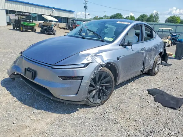 7SAYGDEE0TA413925 Tesla Model Y 2026 — повреждение Повреждения со всех сторон, фото до ремонта