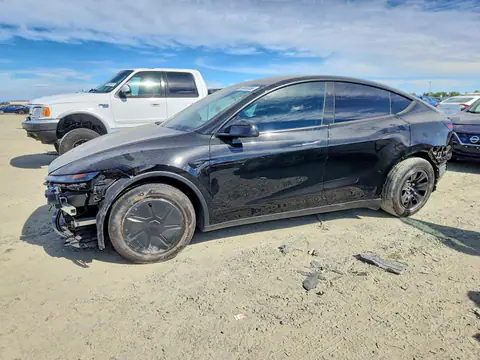 7SAYGDED5TA602917 — 2026 Tesla Model Y, Передняя часть (Front End), фото до ремонта