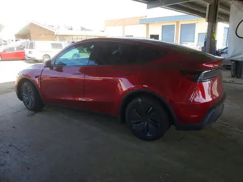 2026 Tesla Model Y VIN 7SAYGDED6TF599447 фото 2