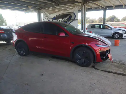 2026 Tesla Model Y VIN 7SAYGDED6TF599447 фото 4