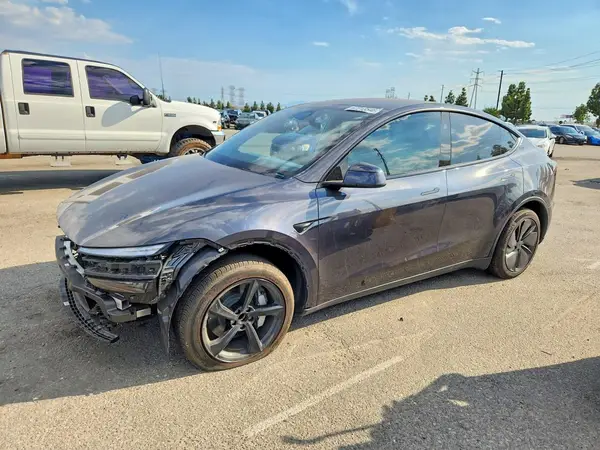 7SAYGDEDXTF452869 — 2026 Tesla Model Y, Передняя часть (Front End), фото до ремонта
