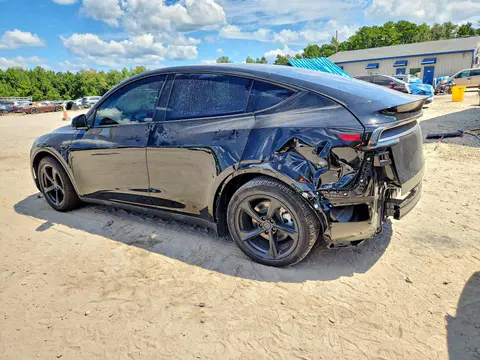 2026 TESLA MODEL Y VIN 7SAYGDEE2TA678216 фото 2