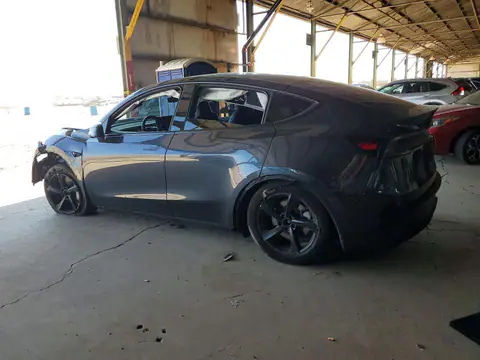 7SAYGDED1TF588646 — 2026 Tesla Model Y, фото 2 с аукциона Copart 14.10.2026, Передняя часть