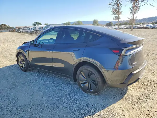 7SAYGDEE7TF328406 — 2026 Tesla Model Y, фото 2 с аукциона Copart, Передняя часть