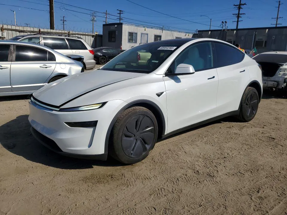 2026 Tesla Model Y VIN 7SAYGDED8TF385222 фото 1