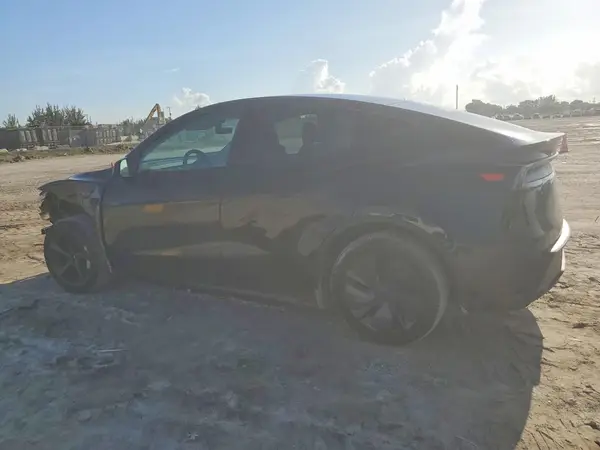 7SAYGDED1TA615793 — 2026 Tesla Model Y, фото 2 с аукциона Copart, Передняя часть