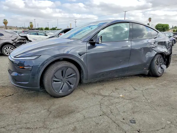 7SAYGDED4TF680477 — 2026 Tesla Model Y, Задняя часть (Rear End), фото до ремонта
