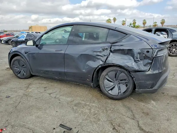7SAYGDED4TF680477 — 2026 Tesla Model Y, фото 2 с аукциона Copart, Задняя часть